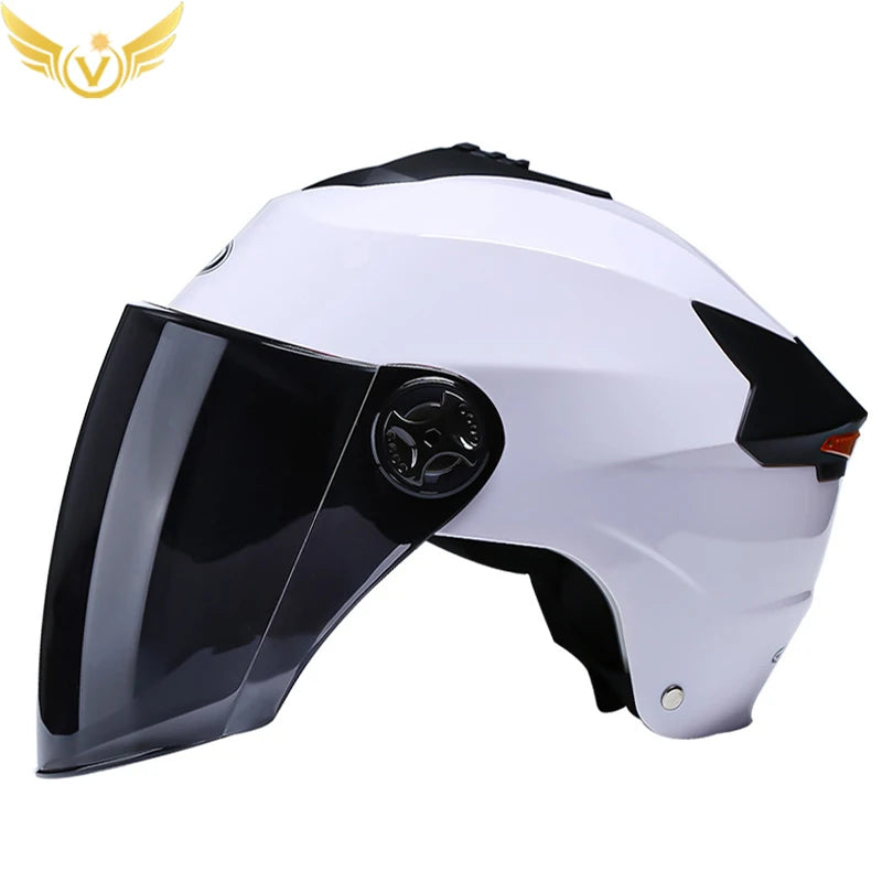 Casco de motocicleta con luces Led